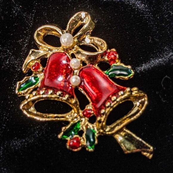 Holiday Jewelry Set: Bells and Holly Brooch & Wrapped Present Earrings - Picture 4 of 9